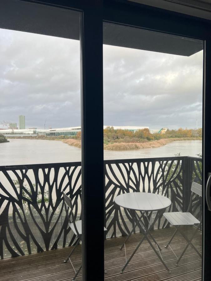 1 Bed Flat Near Canary Wharf, O2 Lägenhet London Exteriör bild